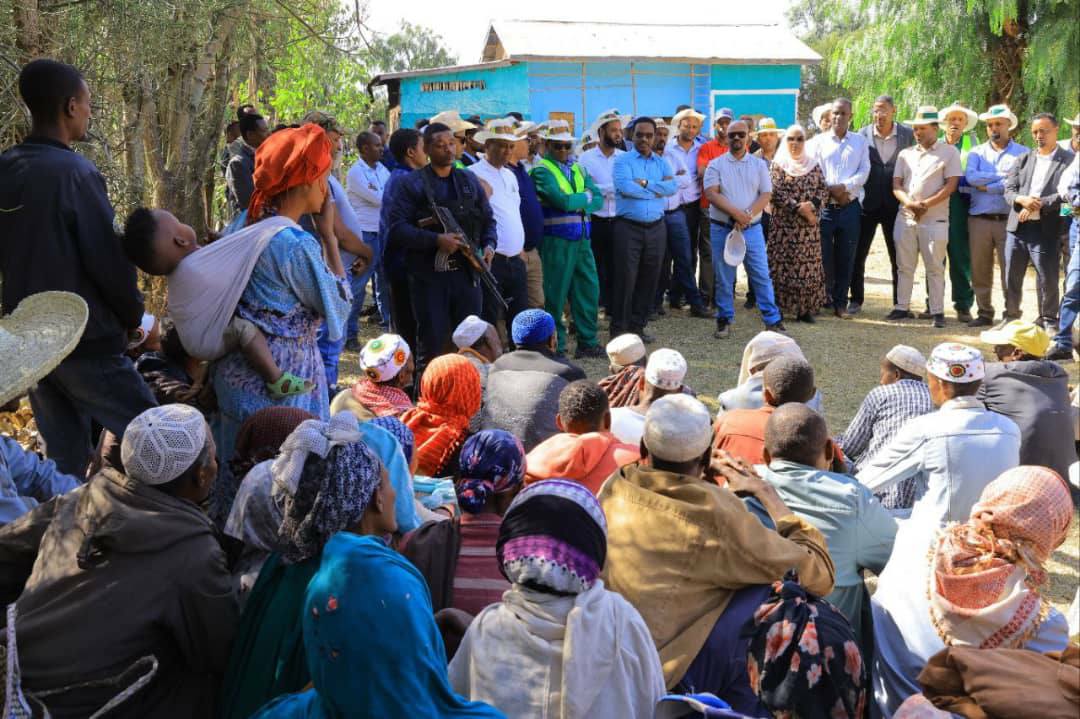ርዕሰ መስተዳድር እንዳሻው ጣሰው (ዶ/ር ) በመስቃን እና ማረቆ አዋሳኝ አካባቢዎች በተፈጠረው ግጭት ተፈናቅለው ወደ ቀዬአቸው የተመለሱ የህብረተሰብ ክፍሎችን አነጋገሩ፣